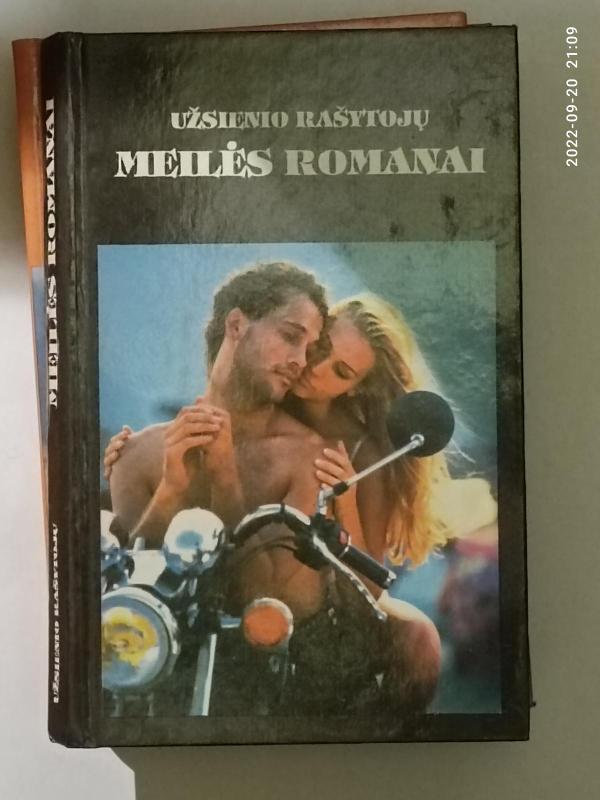 Širdie, nurimk. Bėgte prie altoriaus - Autorių Kolektyvas, knyga 3