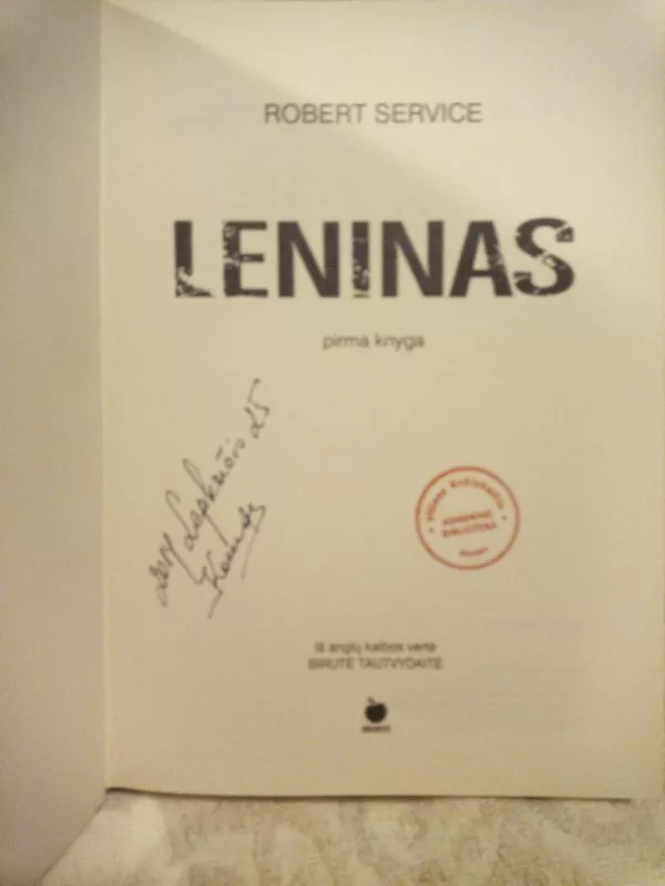 Leninas - Robert Service, knyga 3