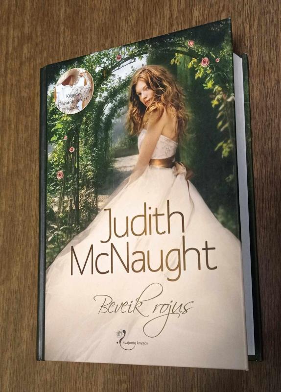 Beveik rojus - Judith McNaugth, knyga 3