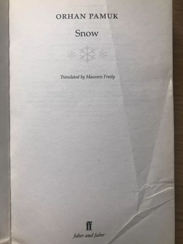 Snow - Orhan Pamuk, knyga