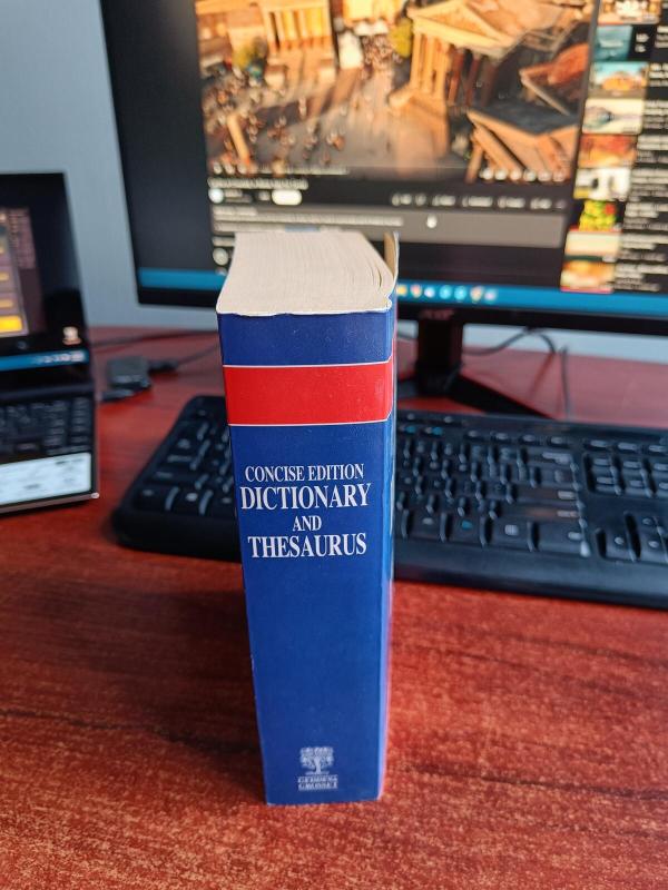 Concise Edition Dictionary and Thesaurus - The Webster, knyga 3