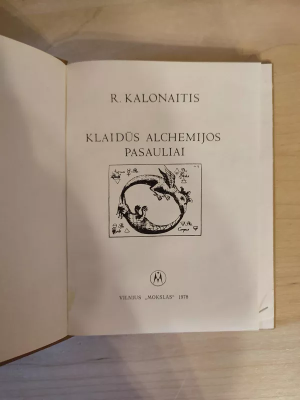 Klaidūs alchemijos pasauliai - Romualdas Kalonaitis, knyga