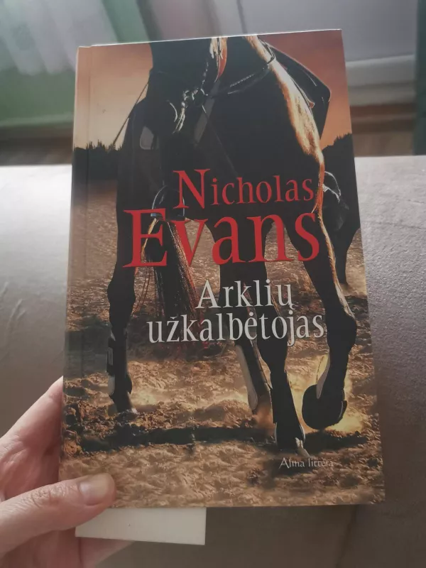 Arklių užkalbėtojas - Nicholas Evans, knyga 3