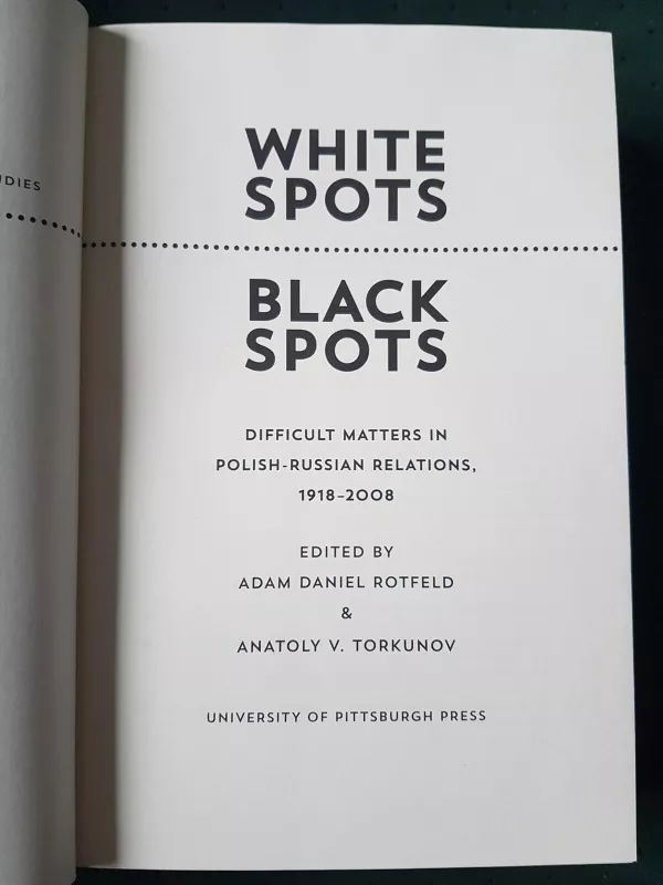 White spots Black spots - Autorių Kolektyvas, knyga 5