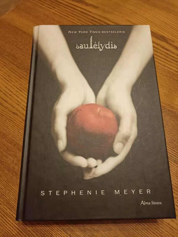 Saulėlydis - Stephenie Meyer, knyga 3