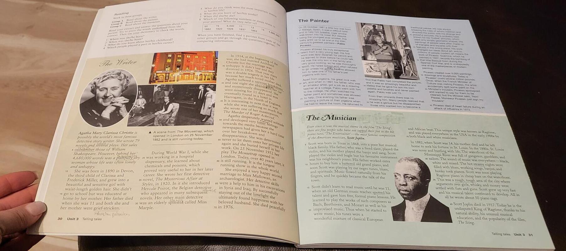 New Headway English Course. Intermediate - John Soars, Liz  Soars, knyga 2