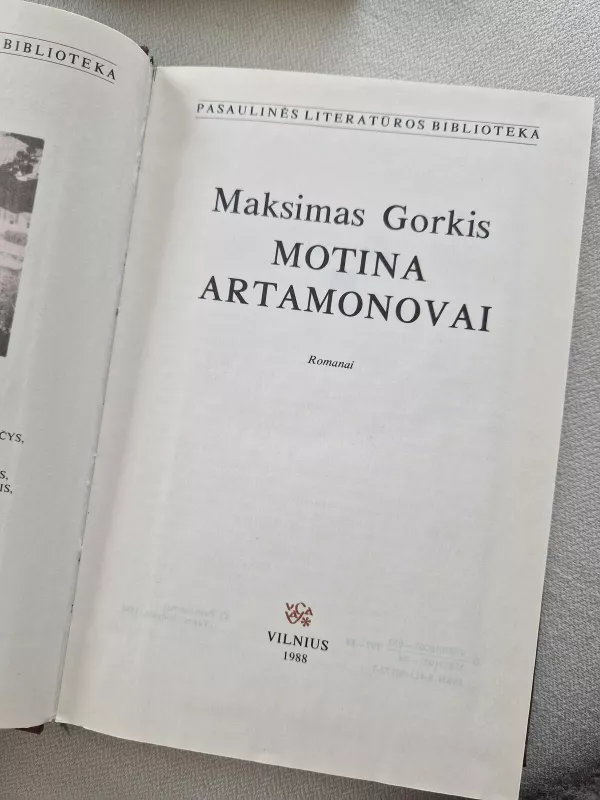 "Motina"," Artamonovai" - Maksimas Gorkis, knyga