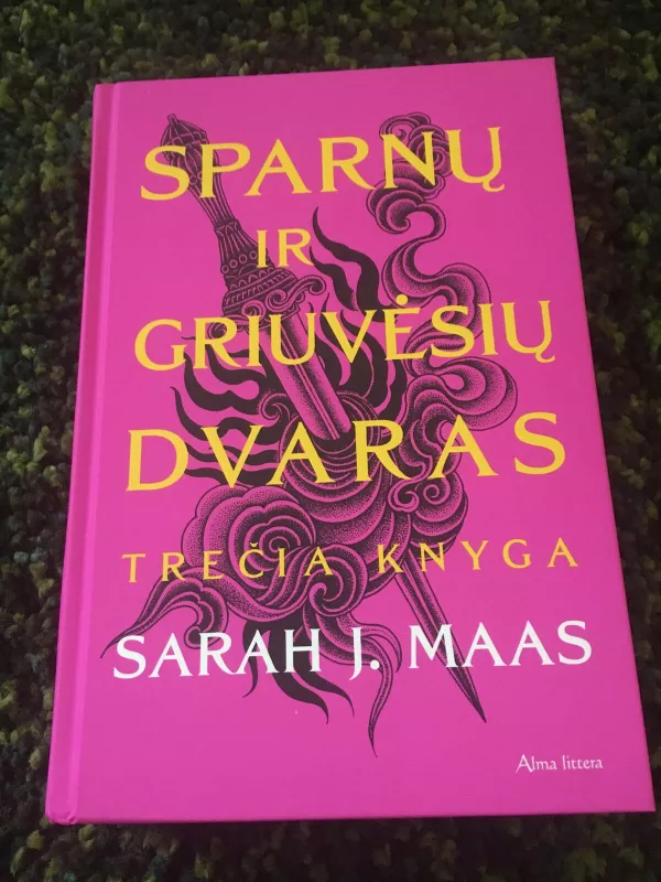 Dyglių ir rožių dvaras (3 knygos) - Sarah J. Maas, knyga