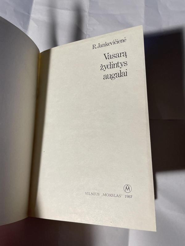 Vasarą žydintys augalai - R. Jankevičienė, knyga 4