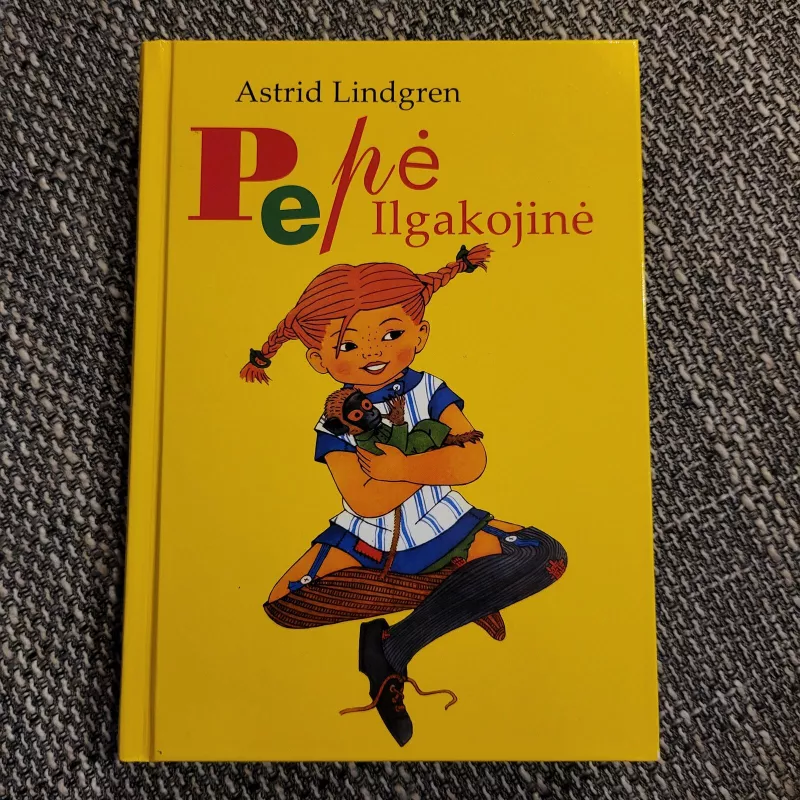 Pepė Ilgakojinė - Astrid Lindgren, knyga 2