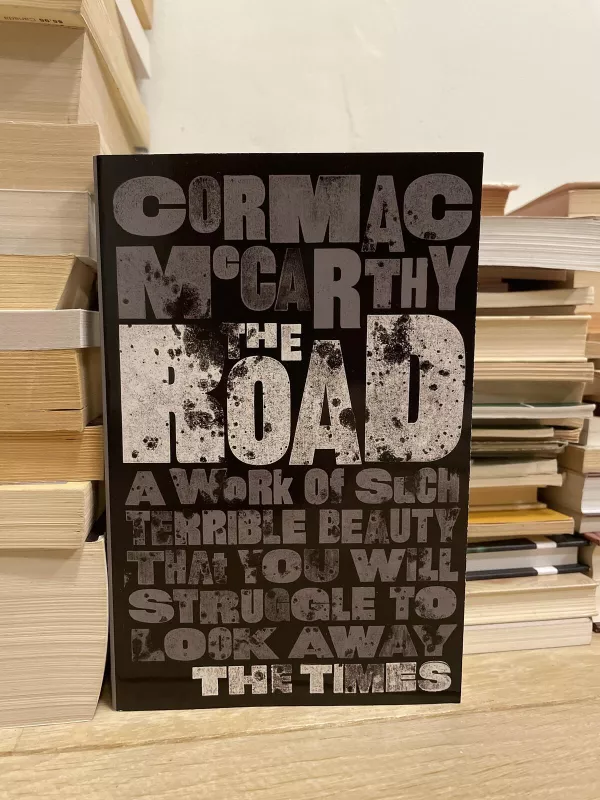 The road - Cormac McCarthy, knyga