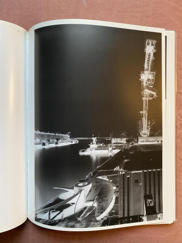 Vera Lutter : Inside In - Vera Lutter, knyga 2