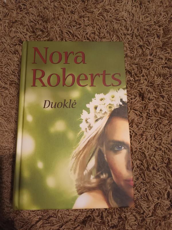 Duoklė - Nora Roberts, knyga 3
