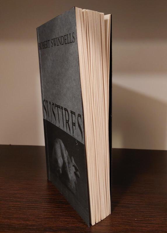 Sustiręs - Robert Swindells, knyga 4