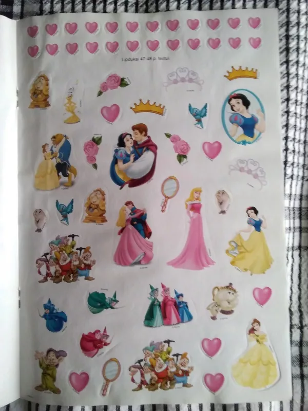 Išmok rašyti žodžius ir sakinius (Mokomoji medžiaga) - Walt Disney, knyga 3