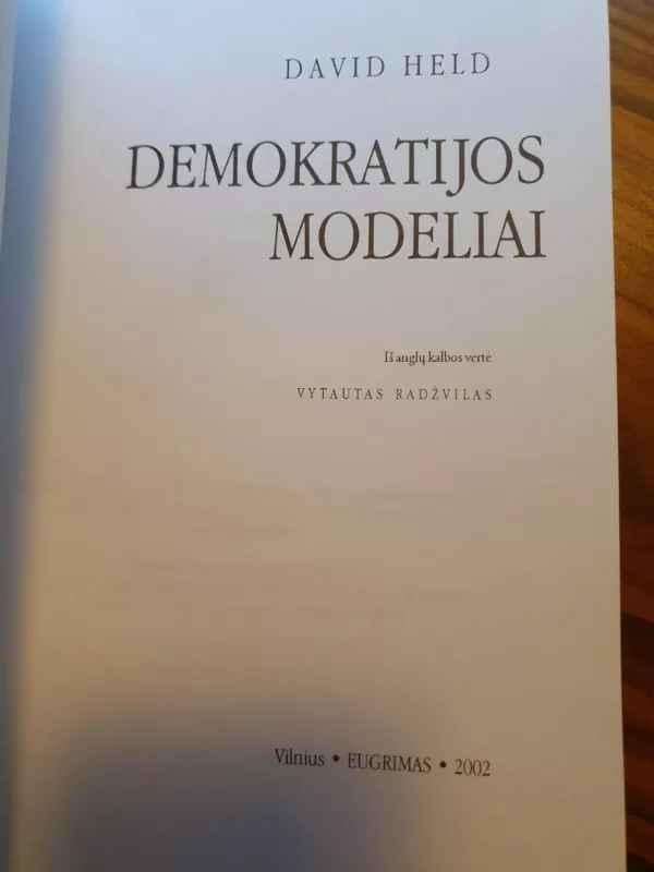 Demokratijos modeliai - David Held, knyga 2