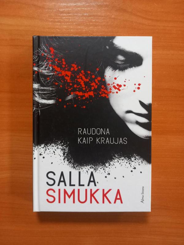 Raudona kaip kraujas - Salla Simukka, knyga 2