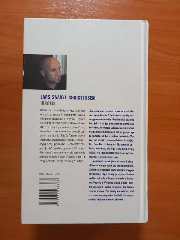 Įbrolis - Lars Saabye Christensen, knyga 3