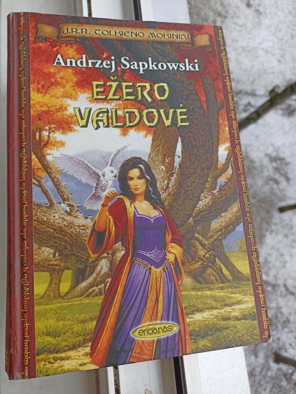 Ežero valdovė - Andrzej Sapkowski, knyga 2
