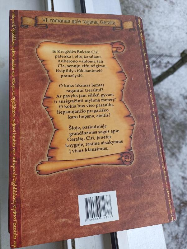 Ežero valdovė - Andrzej Sapkowski, knyga 4