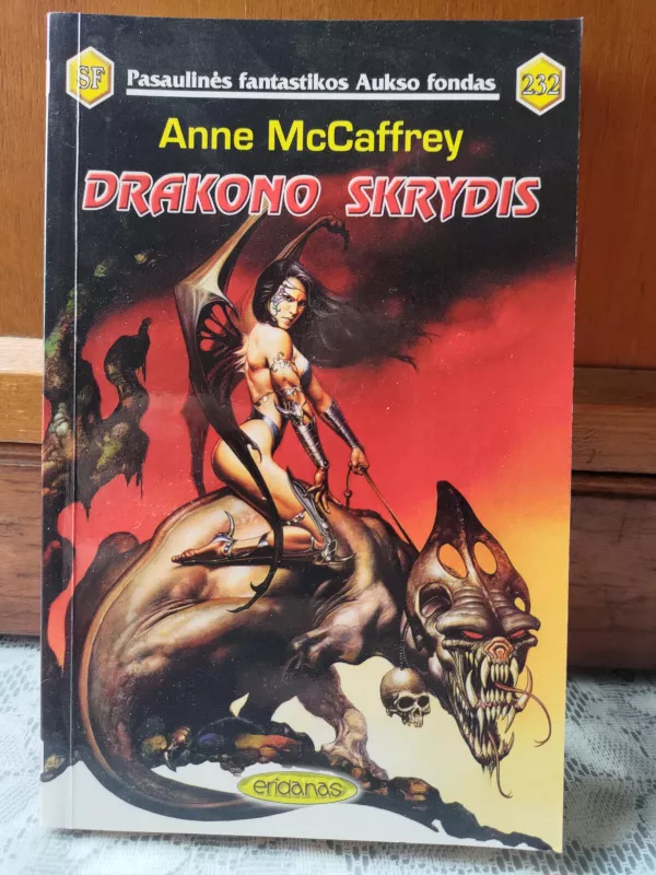 Drakono skrydis - Anne McCaffrey, knyga