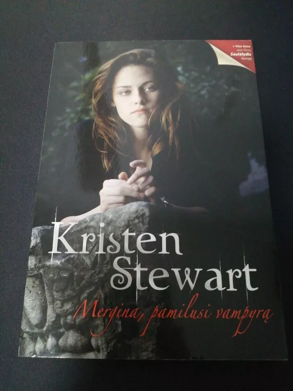 Kristen Stewart. Mergina, pamilusi vampyrą - Philip Andrews, knyga 3