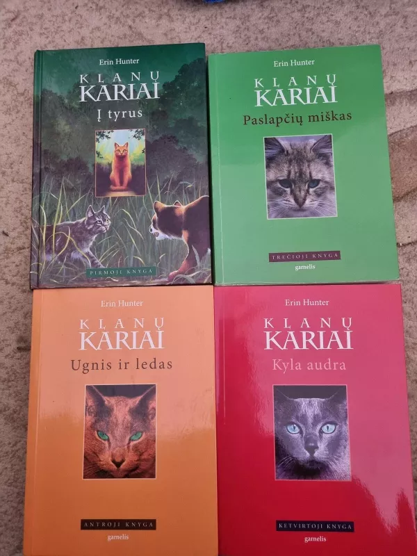 Klanų kariai 1-4 Dalys - Erin Hunter, knyga 3
