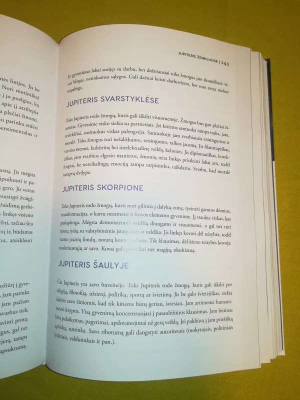 ASTROLOGIJOS VADOVĖLIS - Loreta Stonkutė, knyga 3