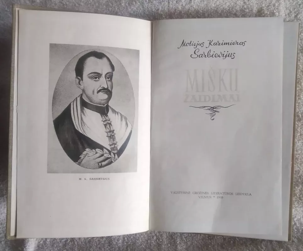 Miškų žaidimai - Autorių Kolektyvas, knyga 3