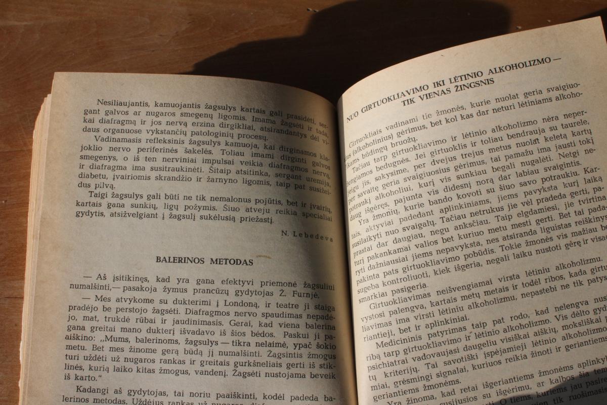 Moters kalendorius 1973 - Autorių Kolektyvas, knyga 5