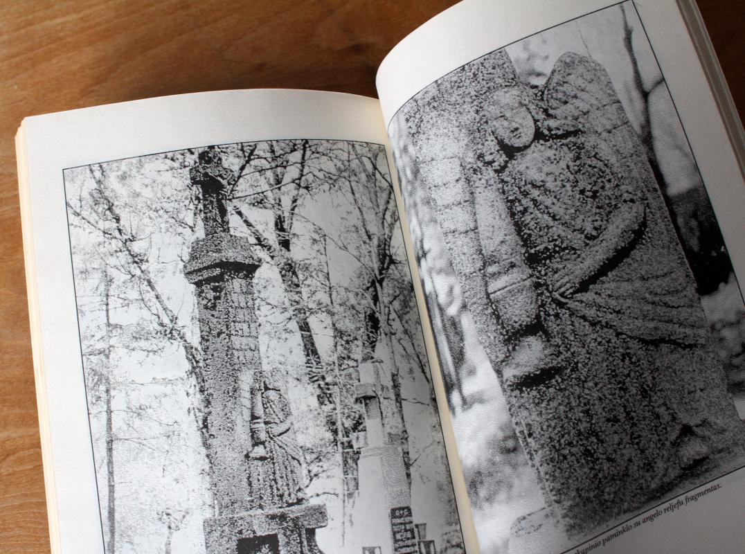 Lietuvių liaudies akmeniniai memorialiniai paminklai - Alfredas Širmulis, knyga 4