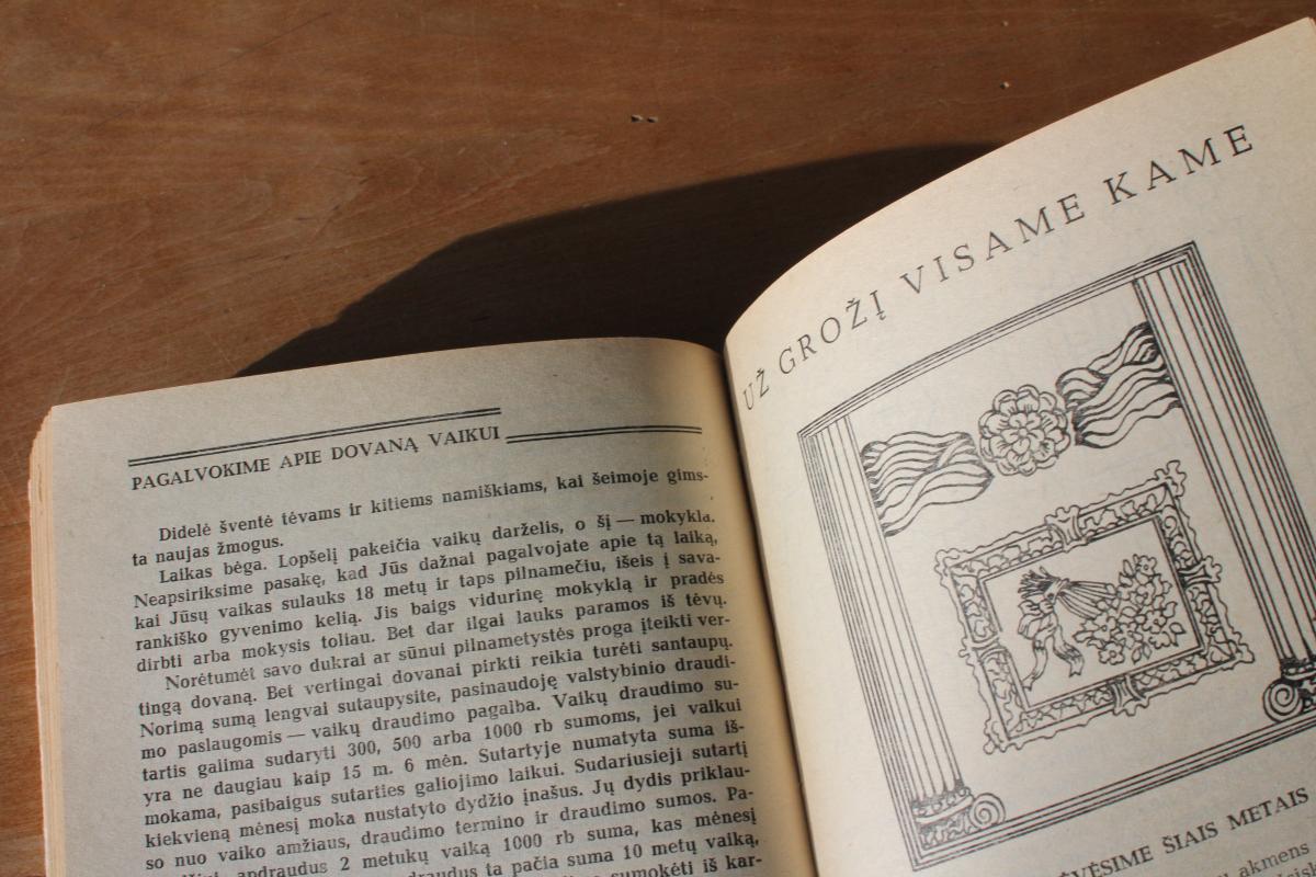 Moters kalendorius 1973 - Autorių Kolektyvas, knyga 4