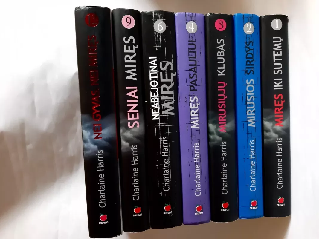 Charlaine Harris - Sukės Stenhaus romanų serija - Charlaine Harris, knyga 2