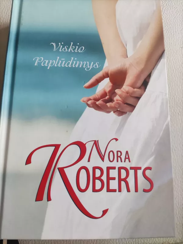 Viskio paplūdimys - Nora Roberts, knyga