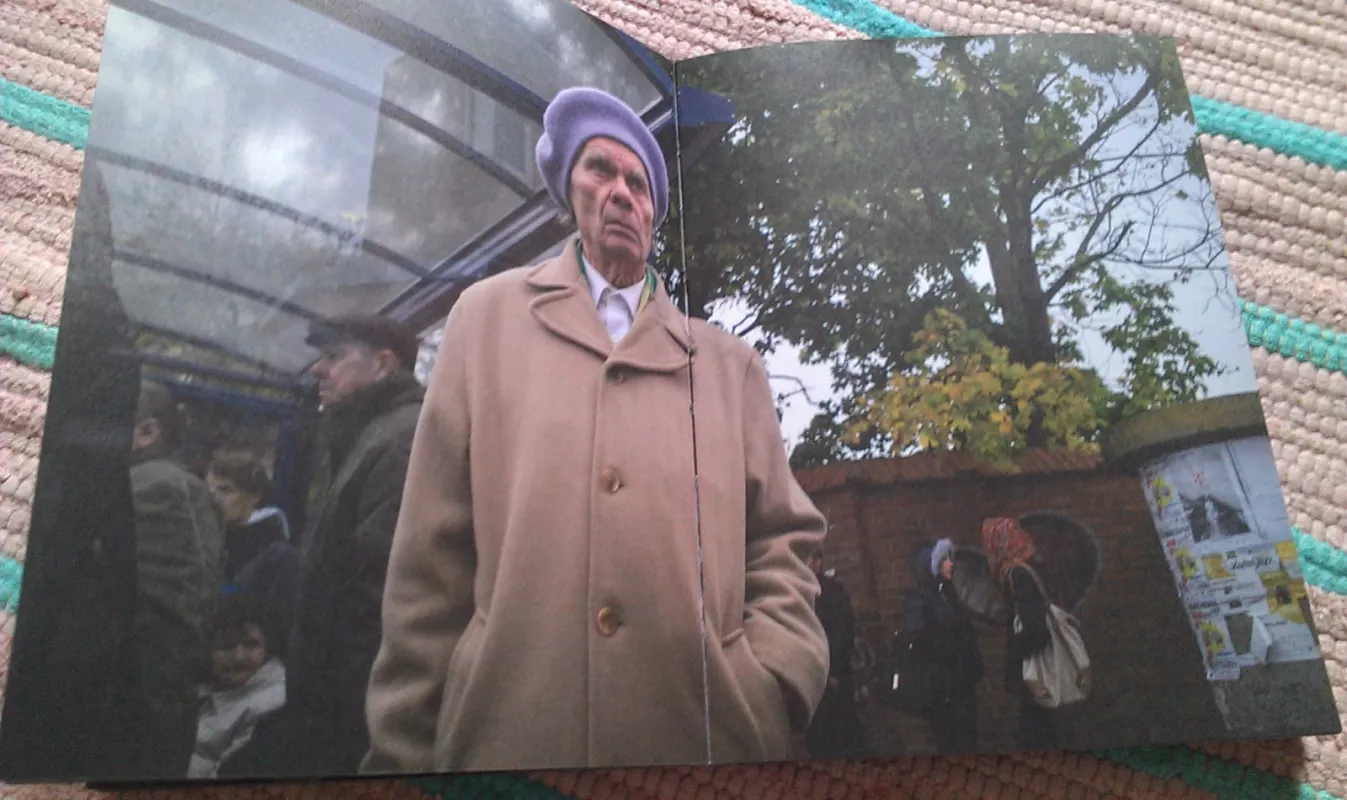 At The Bus Stop - Donatas Stankevičius, knyga 6