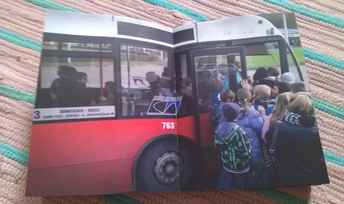 At The Bus Stop - Donatas Stankevičius, knyga 4