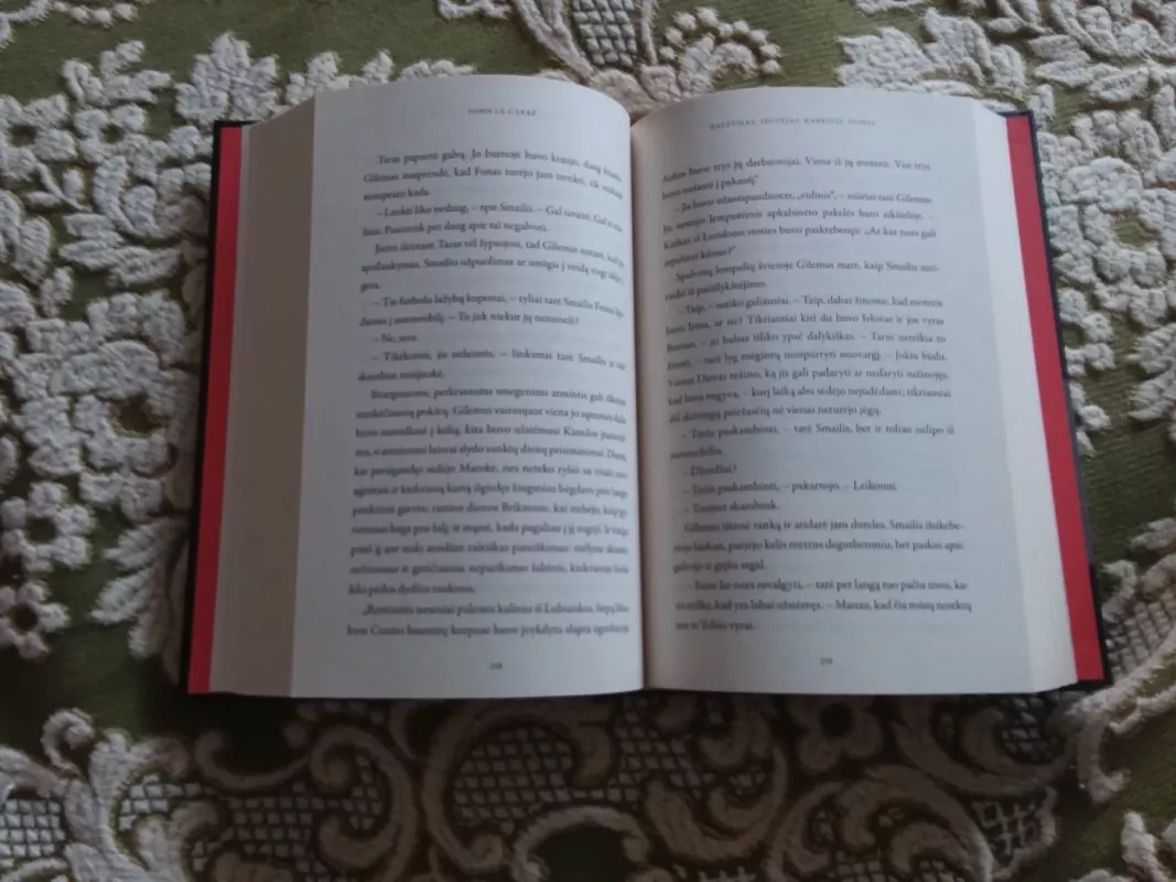 BASTŪNAS, SIUVĖJAS, KAREIVIS, ŠNIPAS - John le Carre, knyga 3