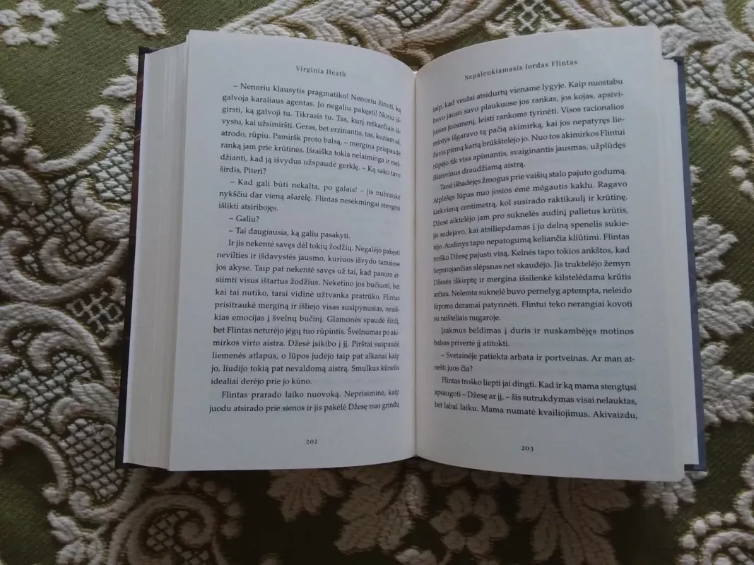 Nepalenkiamasis Lordas Flintas - Virginia Heath, knyga 3