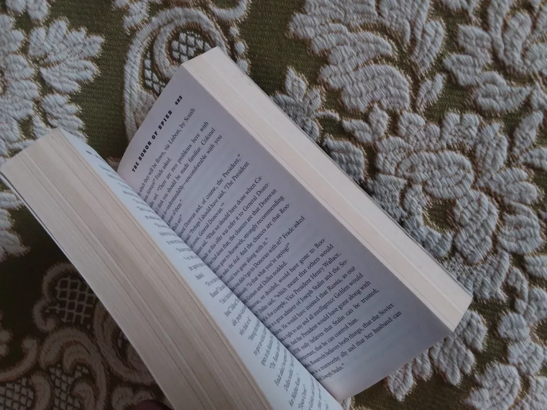 The Honor of Spies - W.E.B. Griffin, knyga 4