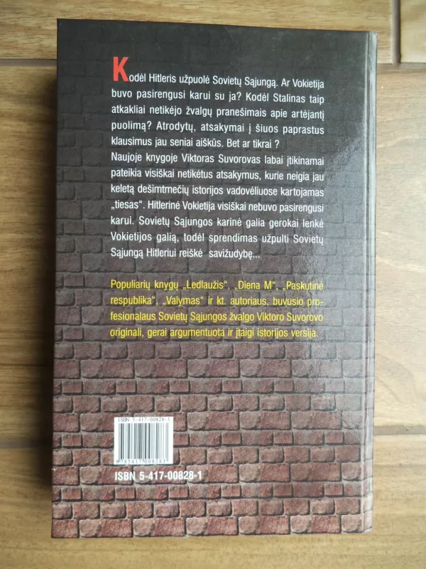 Savižudybė. Kodėl Hitleris užpuolė Sovietų Sąjungą? - Viktoras Suvorovas, knyga 3