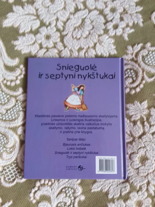 Snieguolė ir septyni nykštukai - Janet Brown, knyga 5