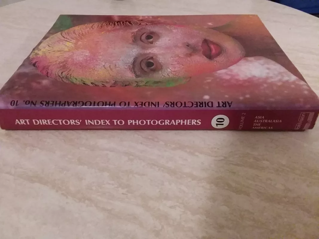 Art Directors' Index to Photographers No. 10: Asia Australasia the Americas - Brian Morris, knyga 3