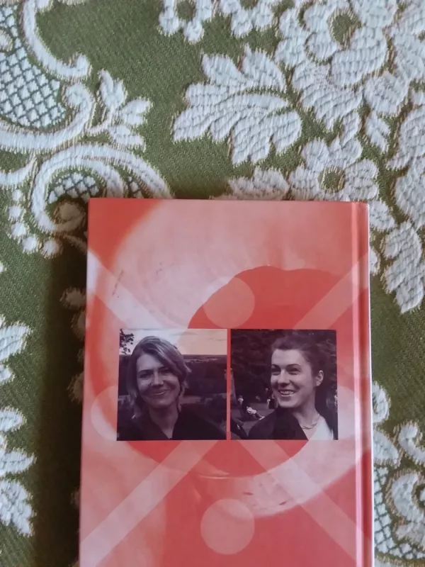 HEPI FJŪČER - Laura Sintija Černiauskaitė, knyga 4