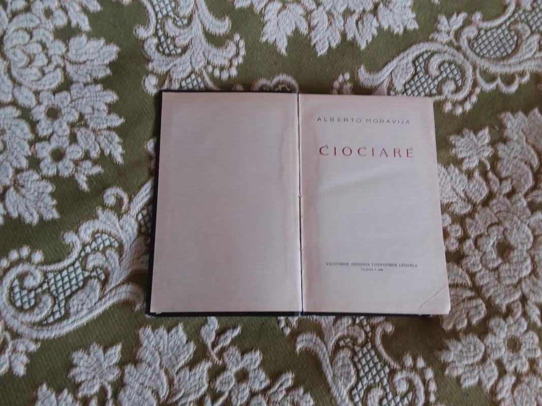 Čiočiarė - Alberto Moravia, knyga 3