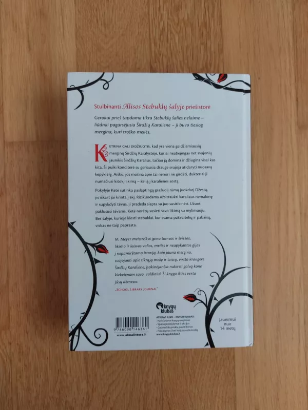 Beširdė - Marissa Meyer, knyga 3