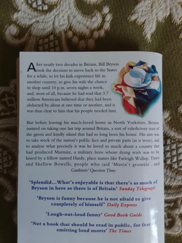 Notes from a Small Island - Bill Bryson, knyga 3