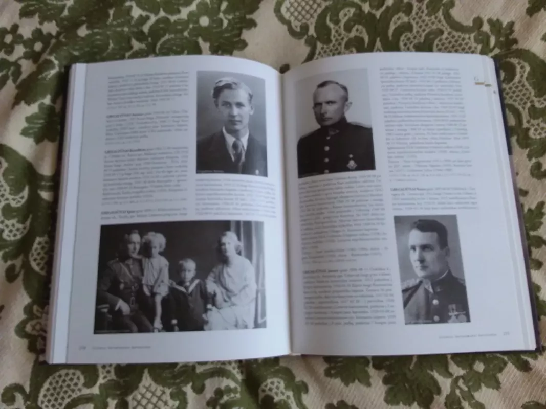 Lietuvos kariuomenės karininkai 1918-1953, III tomas - Autorių Kolektyvas, knyga 4