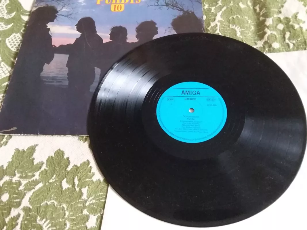 PUHDYS 10 Sshattenreiter - PLOŠTELĖS PLOKŠTELĖ, knyga 4