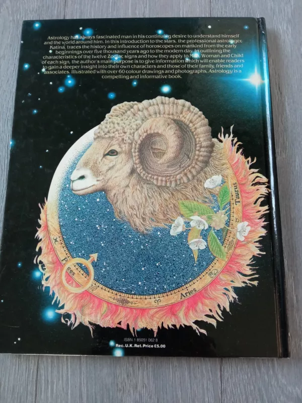 Astrology - Autorių Kolektyvas, knyga 4