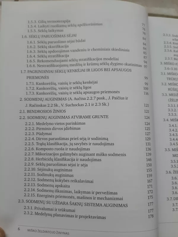 Miško želdintojo žinynas - Autorių Kolektyvas, knyga 3